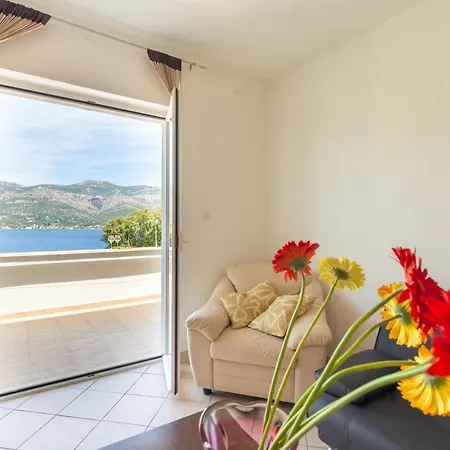 By The Sea Tri Zala, Korcula - 4346 דירה