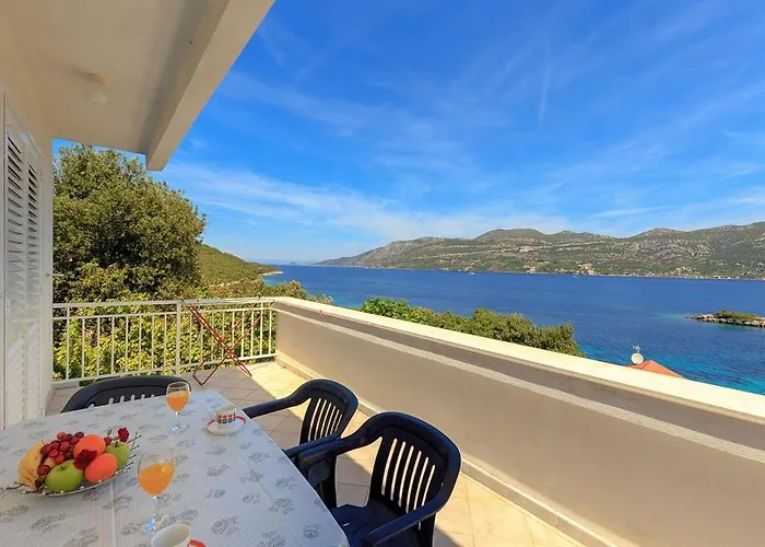 By The Sea Tri Zala, Korcula - 4346